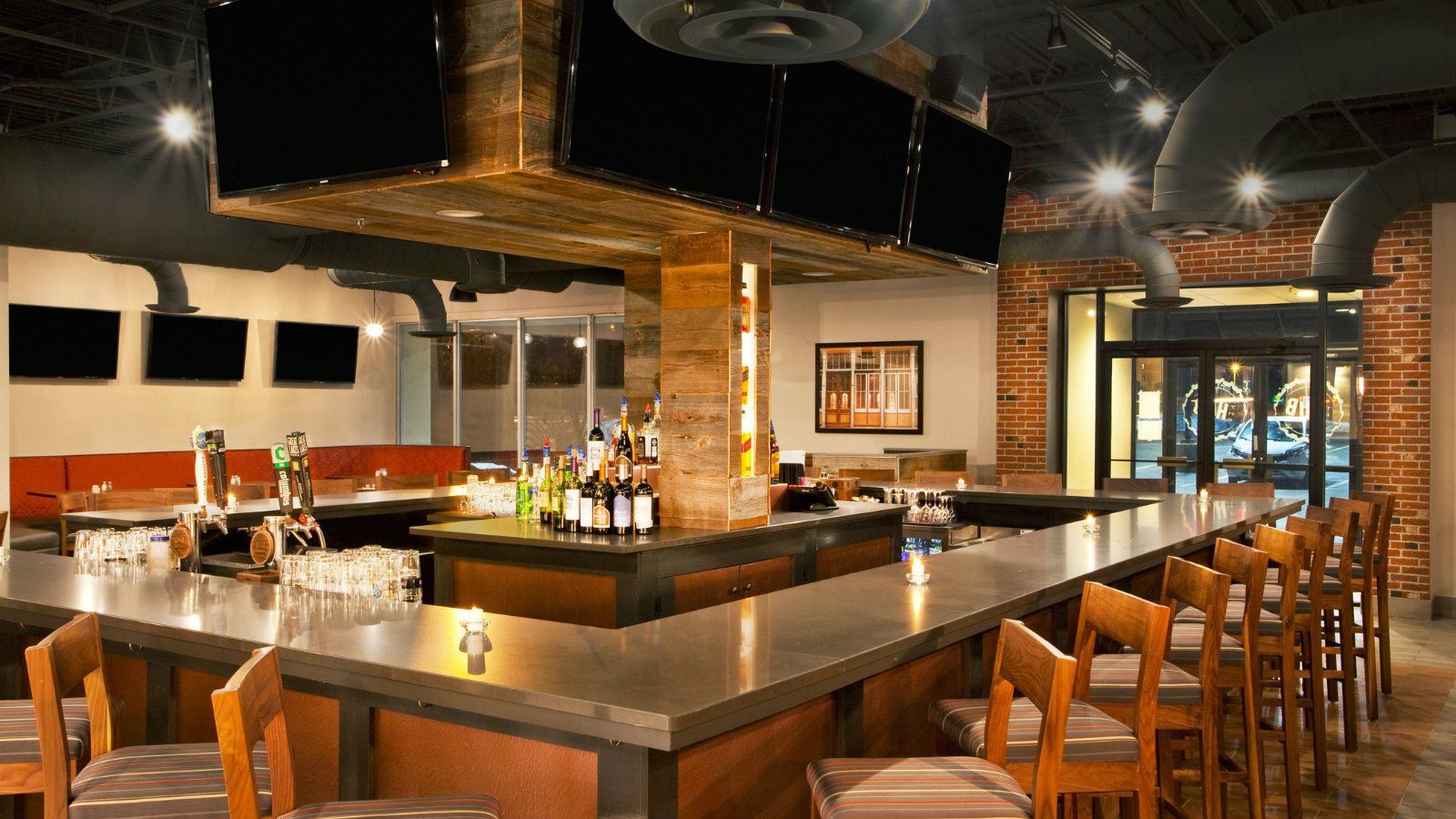 Four Points By Sheraton Cleveland Airport Ресторант снимка