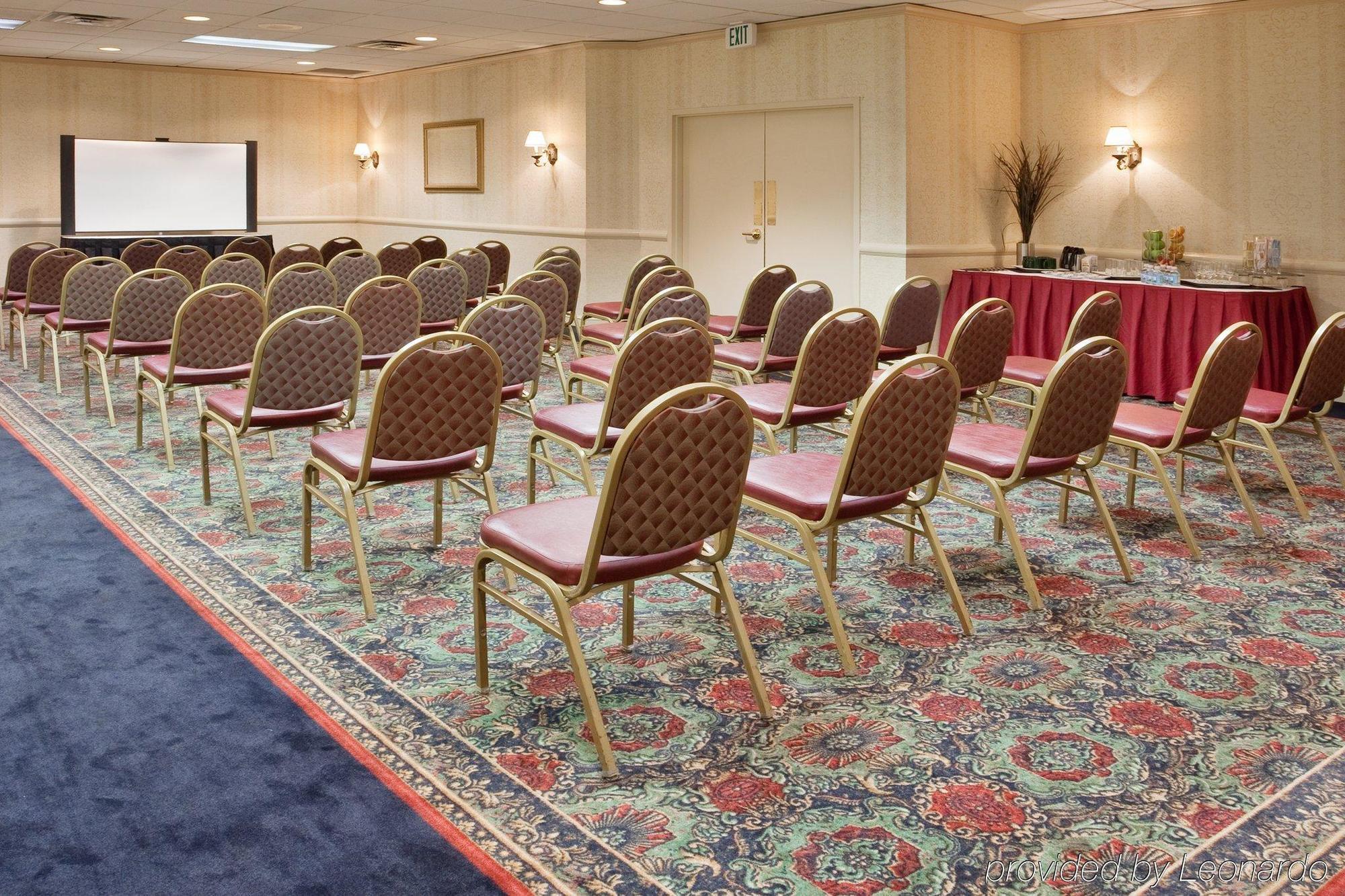Four Points By Sheraton Cleveland Airport Екстериор снимка