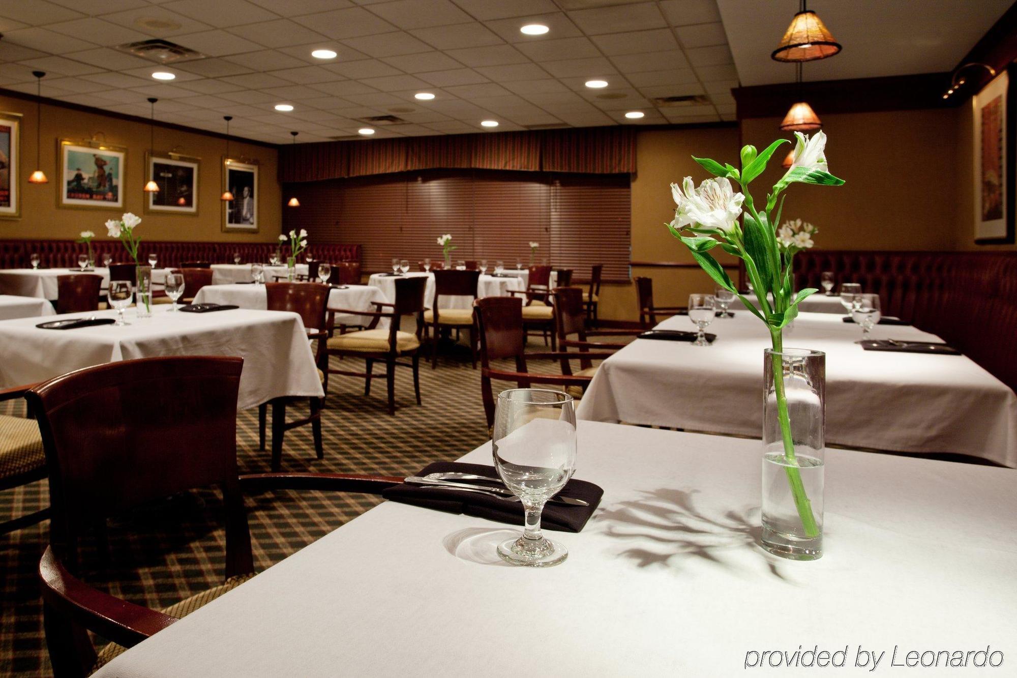 Four Points By Sheraton Cleveland Airport Екстериор снимка