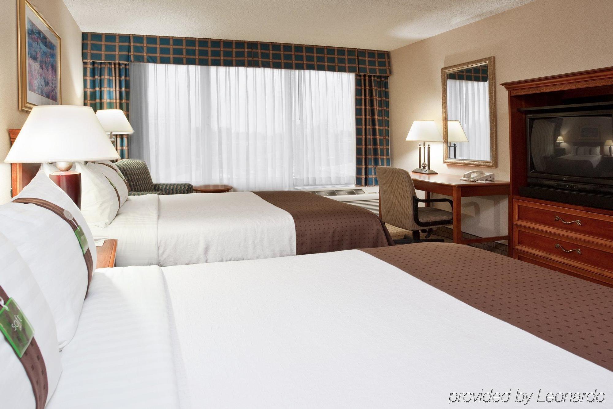 Four Points By Sheraton Cleveland Airport Екстериор снимка