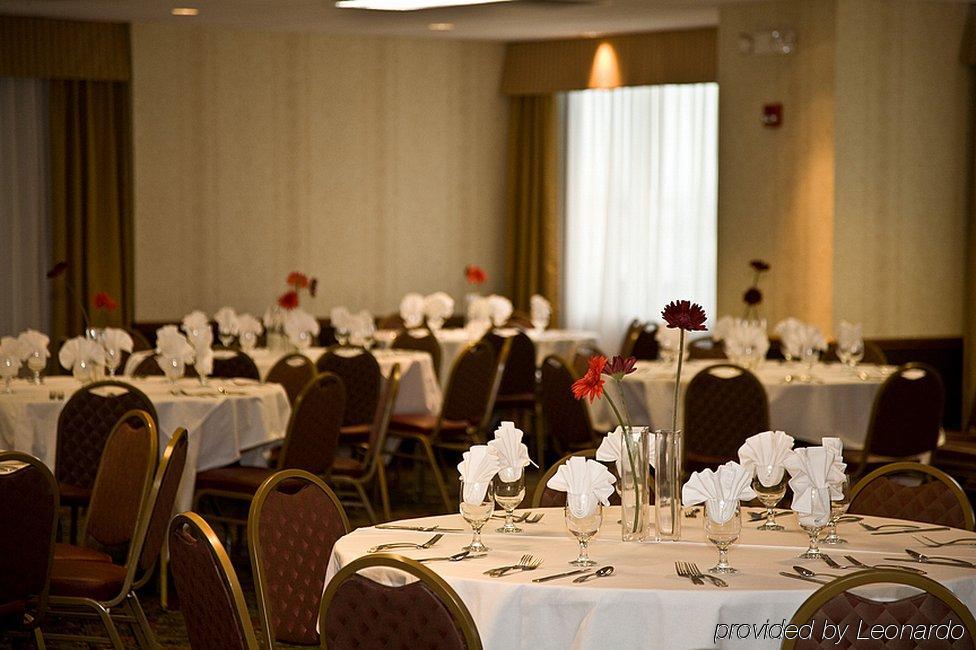 Four Points By Sheraton Cleveland Airport Екстериор снимка